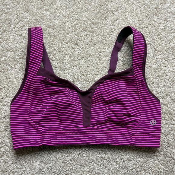 Lululemon Ta Ta Tamer II - Picture 1 of 6
